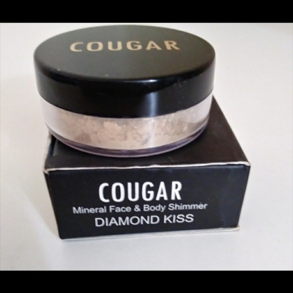 Diamond Kiss Mineral Face Body Shimmer